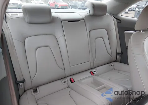 2011 Audi A5 2.0T Premium из США, поврежденный, VIN WAULFAFR4BA031186